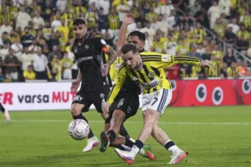 Fenerbahce039de-yurekler-agza-geldi-Kerem-Akturkoglu-sedyeyle-cikti-featured
