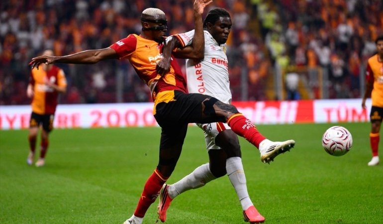 Galatasaray-Göztepe maçında ilk yarı nefes kesti