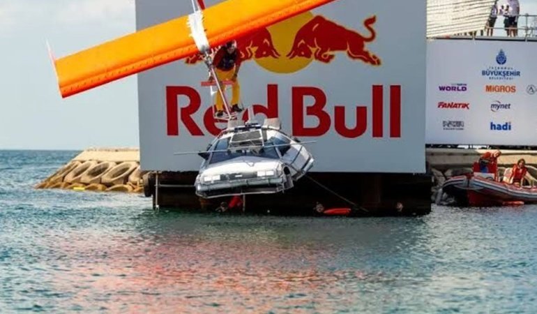 Hafta sonu Caddebostan'da çılgınlık başlıyor! Red Bull uçuş günü 2026 saat kaçta, hangi kanalda?