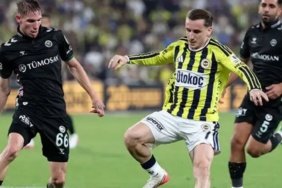 Kerem-Akturkoglu039ndan-korkutan-haber-Kafa-travmasi-geciren-Milli-Futbolcu-hastaneye-kaldirildi-featured