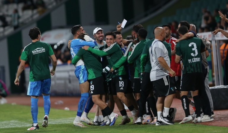 Kocaelispor 1-0’dan döndü, Konya’da 3 puanı kaptı