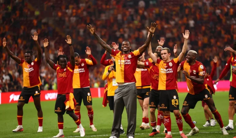 Leao ve Batrakov taraftarların isteğini geri çevirmedi