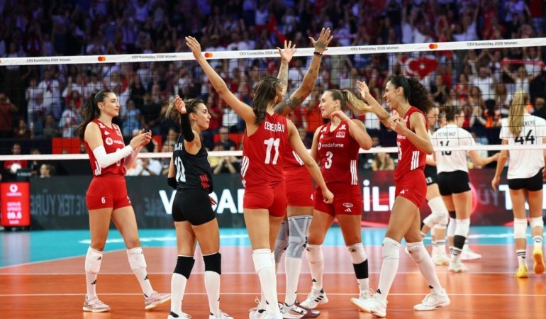 Milliler, CEV Avrupa Şampiyonası'nda 3'te 3 yaptı