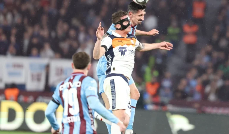 Trabzonspor'un konuğu Başakşehir! İşte ilk 11'ler