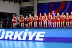 Turkiye-U17-Kiz-Voleybol-Milli-Takimi-dunya-ikincisi-featured