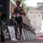 Yomif-Kejelcha-yari-maratonda-dunya-rekoru-kirdi-featured