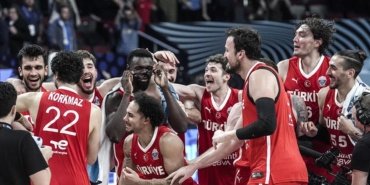 12-Dev-Adamdan-govde-gosterisi-Dunya-Kupasi-bileti-geldi-featured