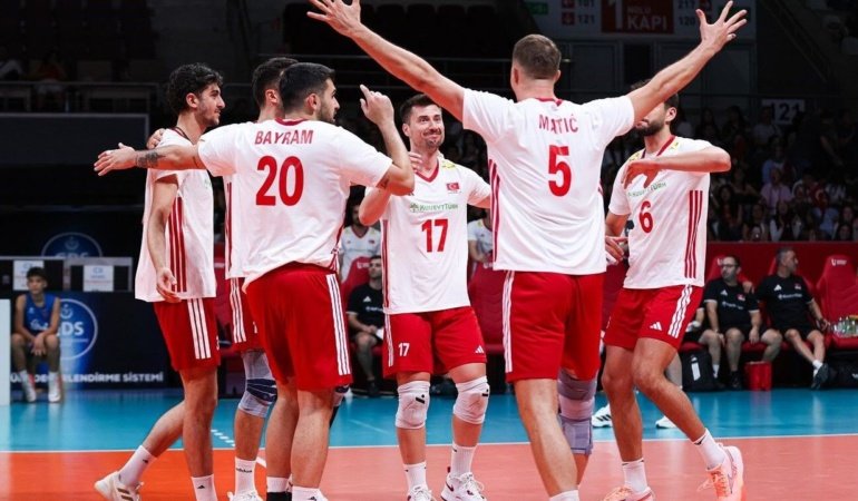 A Milli Erkek Voleybol Takımı, hazırlık maçında Danimarka'yı mağlup etti