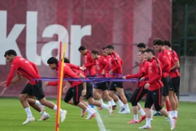 A-Milli-Futbol-Takimi-Bursada-oynanacak-Italya-maci-icin-hazirliklara-basladi-Orkun-Kokcu-takimdan-ayri-calisti-featured