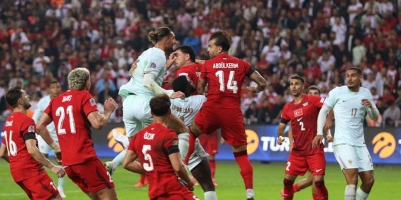 A-Milli-Takim-Italya-sinavina-cikiyor-featured