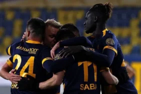 Ankara-derbisinde-surpriz-sonuc-Ankaragucu-evinde-kaybetti-featured