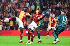 Aslan-kilidi-acamadi-RAMS-Park039ta-ilk-yarida-gol-yok-featured
