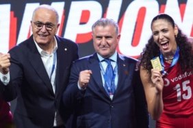 Bakan-Bak-Turkiye-Voleybolda-muthis-isler-basariyor-featured