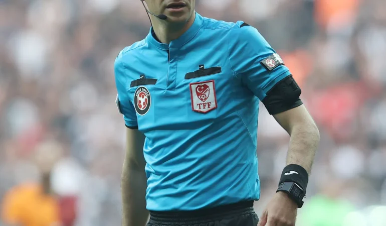 Beşiktaş, Galatasaray, Fenerbahçe ve Trabzonspor maçlarına hangi hakemler atandı? 5. hafta maçlarının hakemleri belli oldu