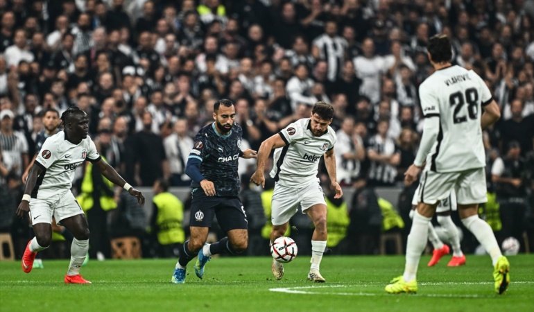 Beşiktaş-Marsilya maçında karşılıklı goller! İşte devre arası skoru