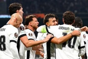 Besiktas039ta-Tera-krizi-Siyah-Beyazlilar-formadan-sponsorun-ismini-cikardi-featured
