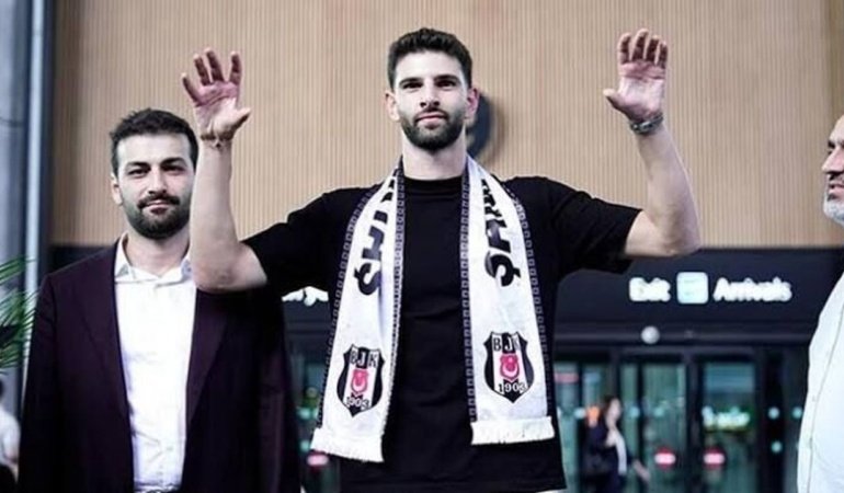 Beşiktaş’ın yeni transferi Ümit Akdağ İstanbul’da