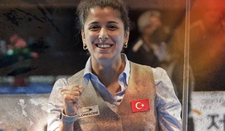 Denizlili Milli Bilardocu Güzin Müjde Karakaşlı Dünya Şampiyonu oldu