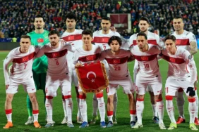 Dev-mucadelede-ilk-duduk-caldi-Turkiye-Fransa-maci-basladi-featured
