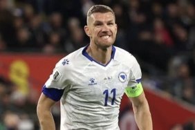 Edin-Dzeko-milli-takimi-birakacagini-acikladi-Dzeko-milli-formaya-ne-zaman-veda-edecek-featured