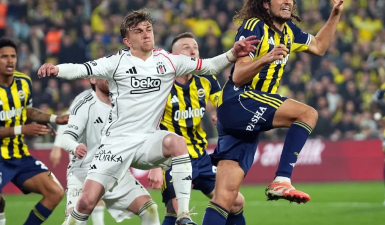 Fenerbahçe-Beşiktaş derbisinin hakemi belli oldu: Dev maçta Halil Umut Meler düdük çalacak!