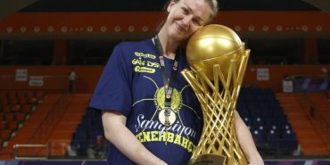 Fenerbahce-Emma-Meesseman-ile-sozlesme-yeniledi-featured