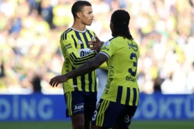 Fenerbahce-Eyupspor-macinda-VAR-incelemesi-sonrasi-penalti-karari-cikti-Iste-tartisilan-pozisyon-featured