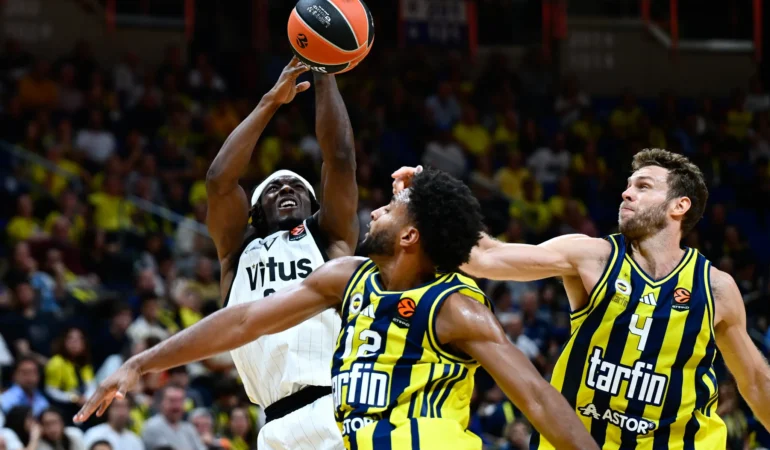 Fenerbahçe Tarfin, EuroLeague ilk haftasında Virtus Bologna’yı 78-68 yendi