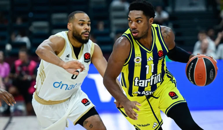 Fenerbahçe Tarfin'den Abu Dabi'de galibiyet: Dubai Basketbol'u 85-77 mağlup eden sarı-lacivertliler Süper Kupa üçüncüsü