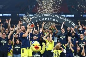 Fenerbahce-kupayi-kaldirdi-featured