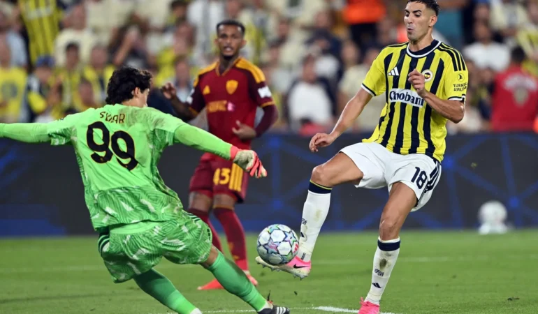 Fenerbahçe’de Mert Müldür ameliyat oldu! Kulüpten sağlık durumuna ilişkin açıklama