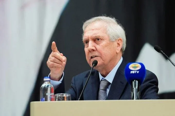 Fenerbahçe’de hareketli saatler: Aziz Yıldırım Samandıra’ya gitti