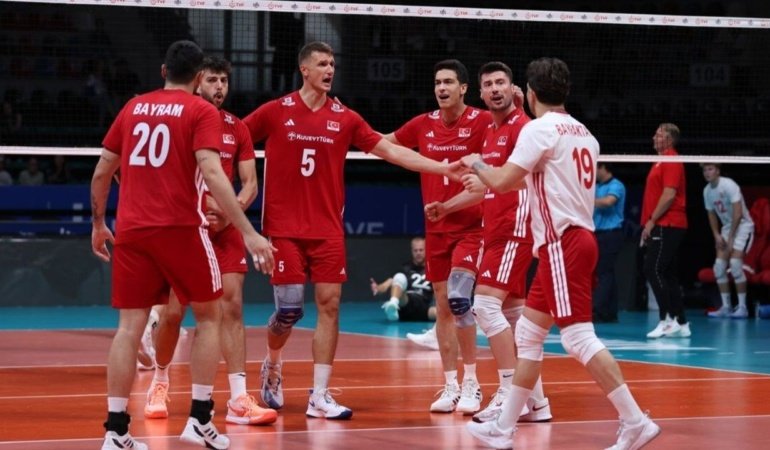 Filenin Efeleri parkeye çıkıyor: Fransa-Türkiye voleybol maçı ne zaman, saat kaçta, hangi kanalda?