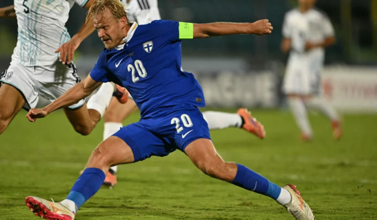 Finlandiya deplasmanda San Marino'ya gol oldu yağdı