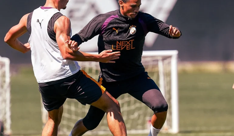 Galatasaray Şampiyonlar Ligi'ndek ilk maçı olan Sporting karşılaşması için hazırlıklarını sürdürüyor