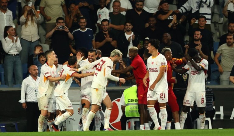 Galatasaray yenilmezliğini sürdürdü, puanını 10’a çıkardı