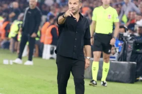 Galatasaray039da-60-yil-sonra-ortaya-cikan-tablo-Trabzonspor-yenilgisi-sonrasi-savunmada-alarm-zilleri-caliyor-featured