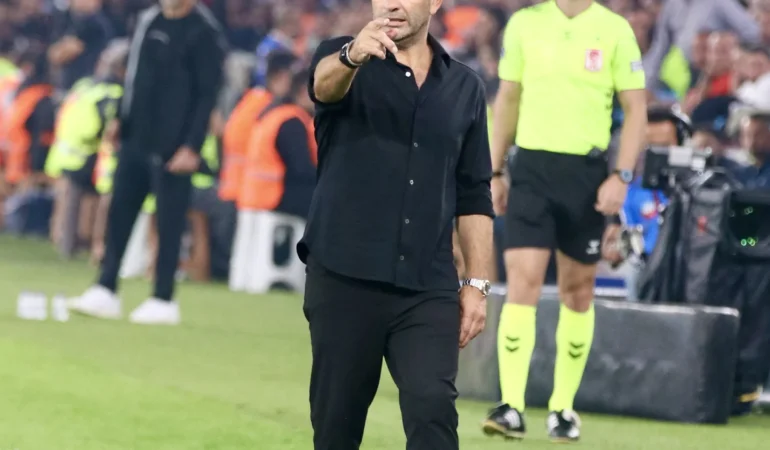 Galatasaray'da 60 yıl sonra ortaya çıkan tablo! Trabzonspor yenilgisi sonrası savunmada alarm zilleri çalıyor