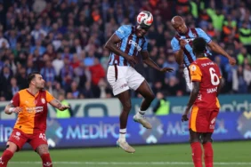 Galatasaray039da-Dursun-Ozbek-ve-yonetiminden-Trabzonspor-derbisi-oncesi-1-milyon-euroluk-prim-karari-featured