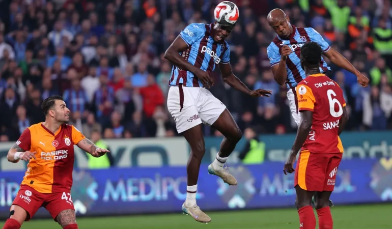 Galatasaray'da Dursun Özbek ve yönetiminden Trabzonspor derbisi öncesi 1 milyon euroluk prim kararı!