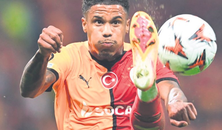 Galatasaray'ın yıldızı Ismail Jakobs'tan Okan Buruk-Fatih Terim kıyaslaması