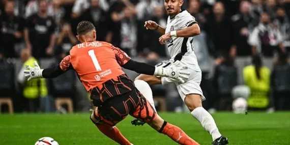 Ilhan-Fakili-Marsilya-karsisinda-sahnede-Besiktas-tarihine-gecti-featured
