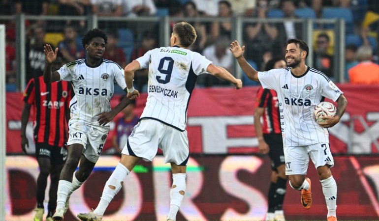 İnanılmaz son! Güven Yalçın 90+4'te Kasımpaşa'yı uçurdu