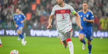 Italya-maglubiyeti-sonrasi-Merih-Demiral-ve-Zeki-Celik-konustu-Sorumluluk-biz-futbolcularda-featured