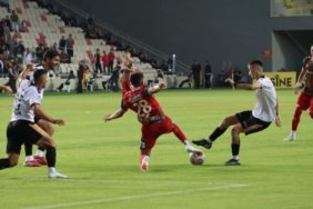 Izmir-derbisinde-Karsiyaka-Gaziemirspor-karsi-karsiya-Alsancakta-ilk-yari-kac-kac-bitti-featured