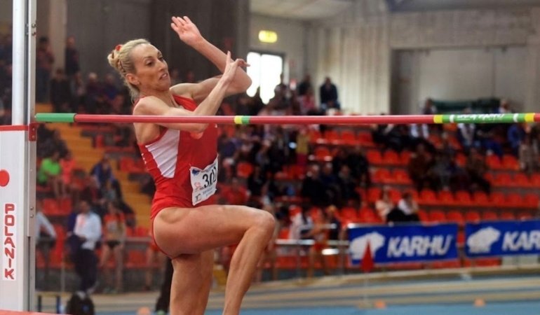 İzmirli atlet Aycan Kurtcan Balkan şampiyonu oldu