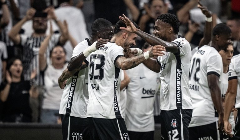 Kartal ilk yarıda kanatlandı! Emirhan başlattı, Trossard bitirdi