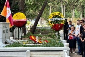 Metin-Oktay-vefatinin-35.-yil-donumunde-kabri-basinda-anildi-featured