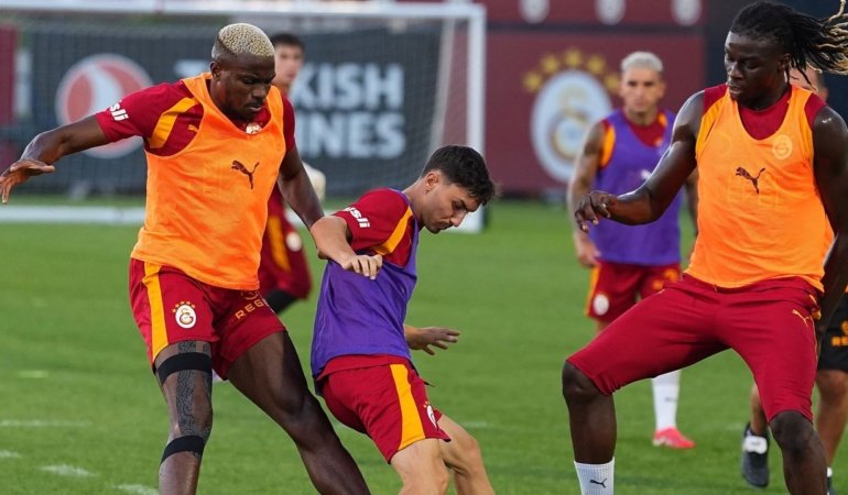 Rafael Leao, Galatasaray'da ilk antrenmanına çıktı