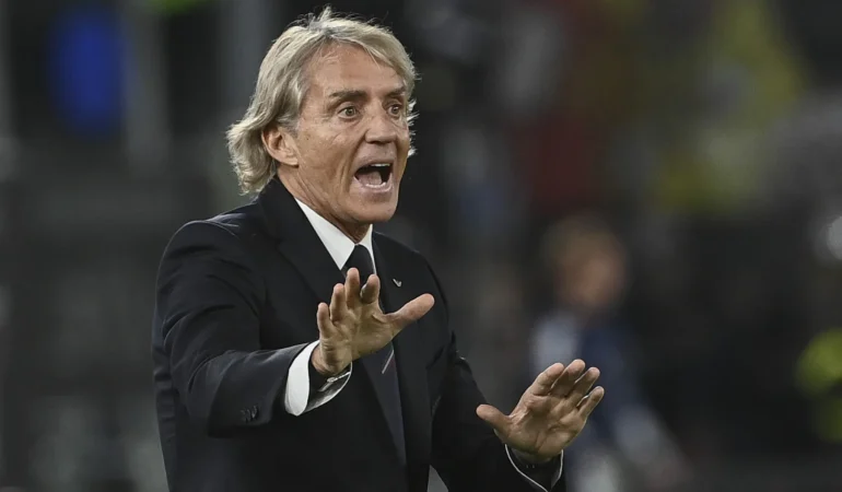 Roberto Mancini’den Türkiye maçı öncesi 10 oyuncu kararı: “Baştan verdiğimiz bir karardı”